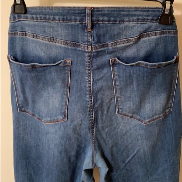 Refuge+ Jeans - Picture 5 of 5